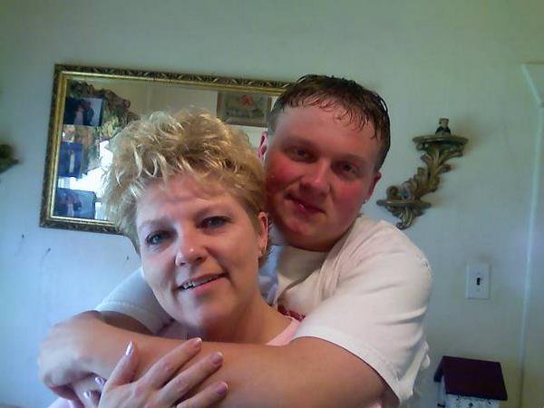 MOMMAS ANGEL<3